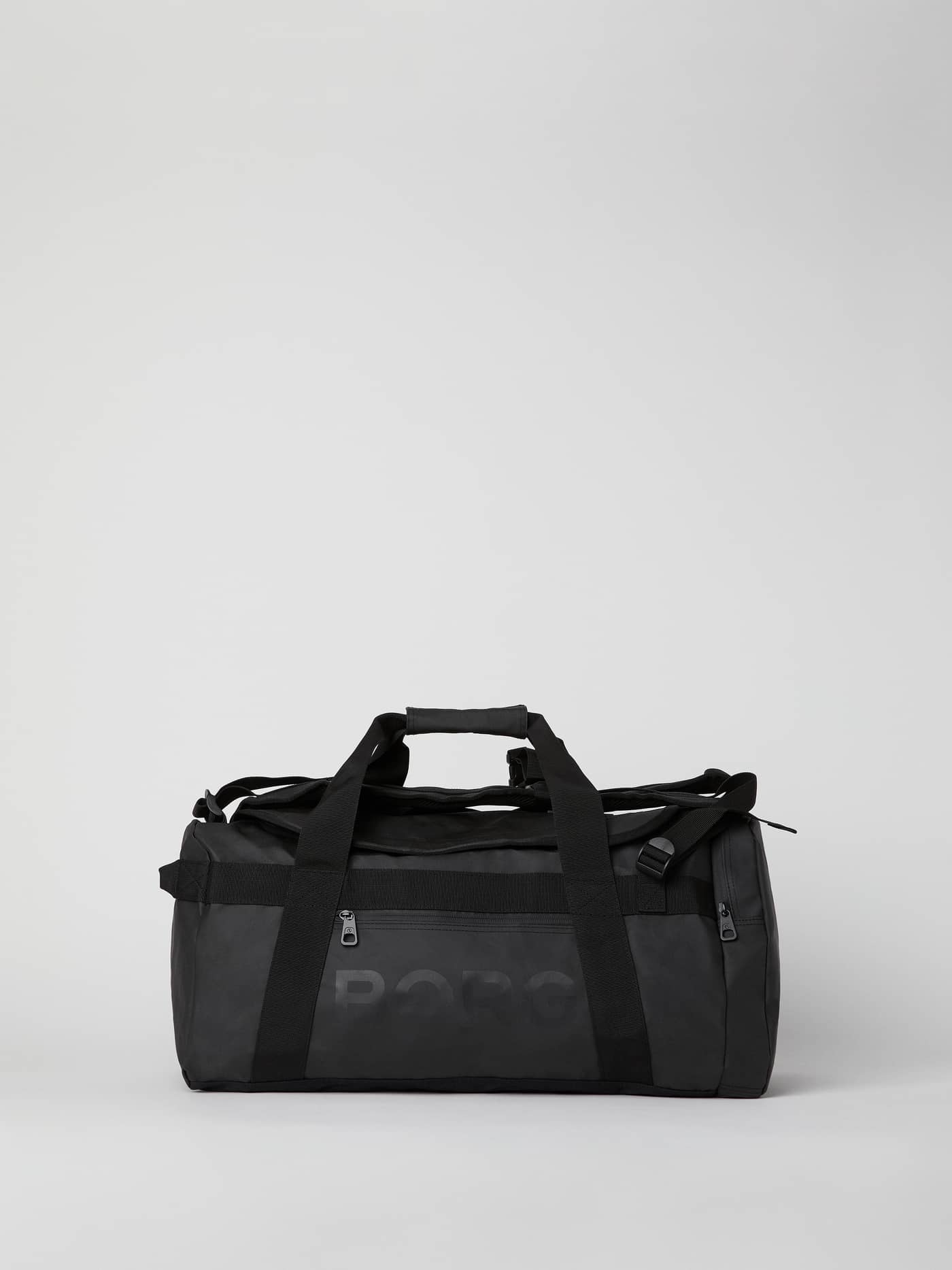 Front view of the Borg Duffle Bag 35L in black, a sturdy recycled polyester training bag with a tonal logo. - Image 1