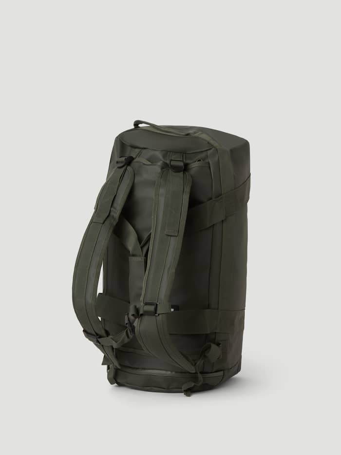 Borg Duffle Bag 35L i Forest Night (Grön) med slitstarkt TPE-belagt material och justerbara ryggsäcksremmar. - Image 4