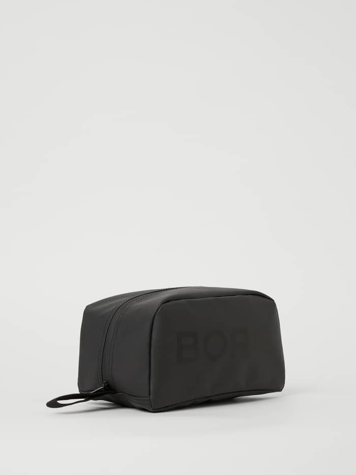 Borg Duffle Toilet Case in Black Beauty (Zwart) van rubberachtig TPE-materiaal met tonaal logo en zijhandgreep voor training. - Image 2