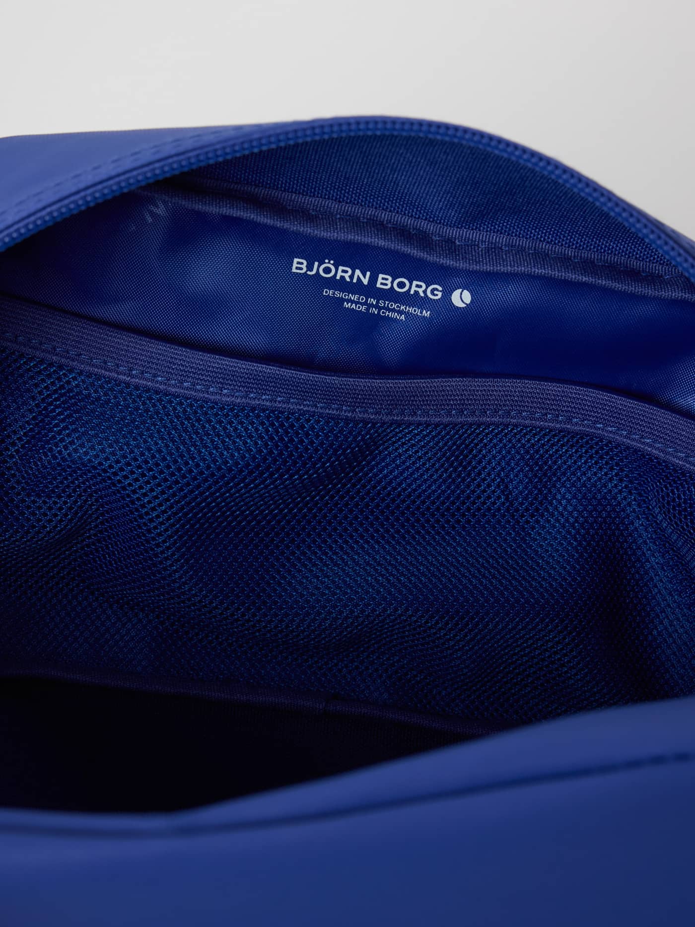 Björn Borg - Borg Duffle Wash Bag Surf The Web - Image 3