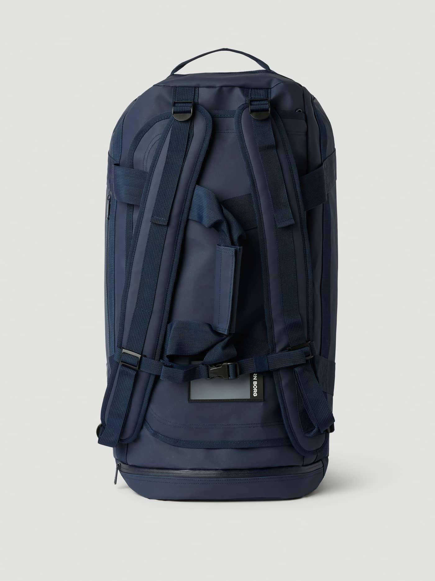 Borg Duffle Bag 55L i Night Sky (Marineblå) af genanvendt polyester med rygsækremme og hvidt logo. - Image 3