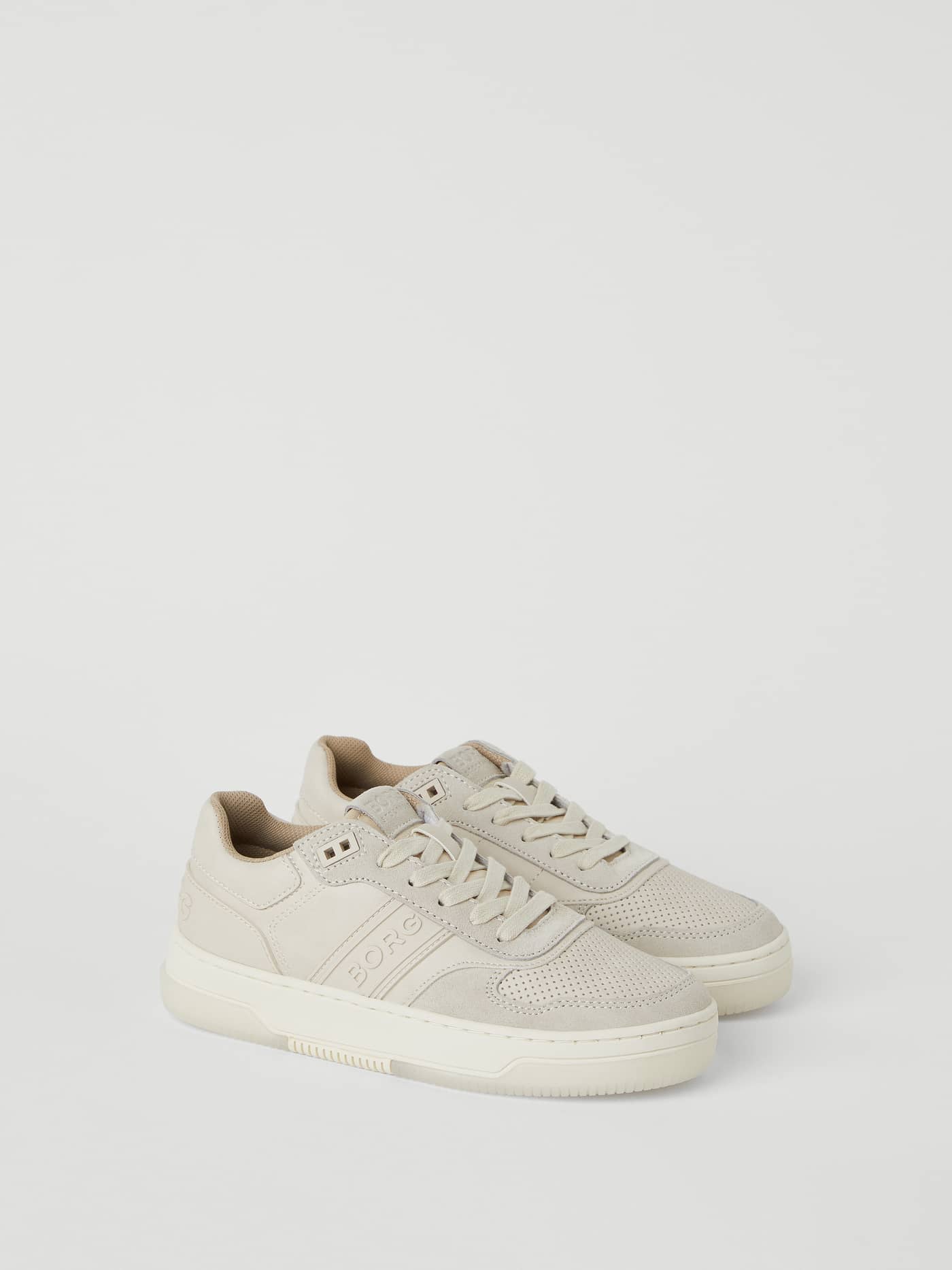 Vista lateral de Women's Sneaker T2300 Tnl en Beige con empeine de piel sintética y elegante diseño inspirado en el tenis. - Image 1