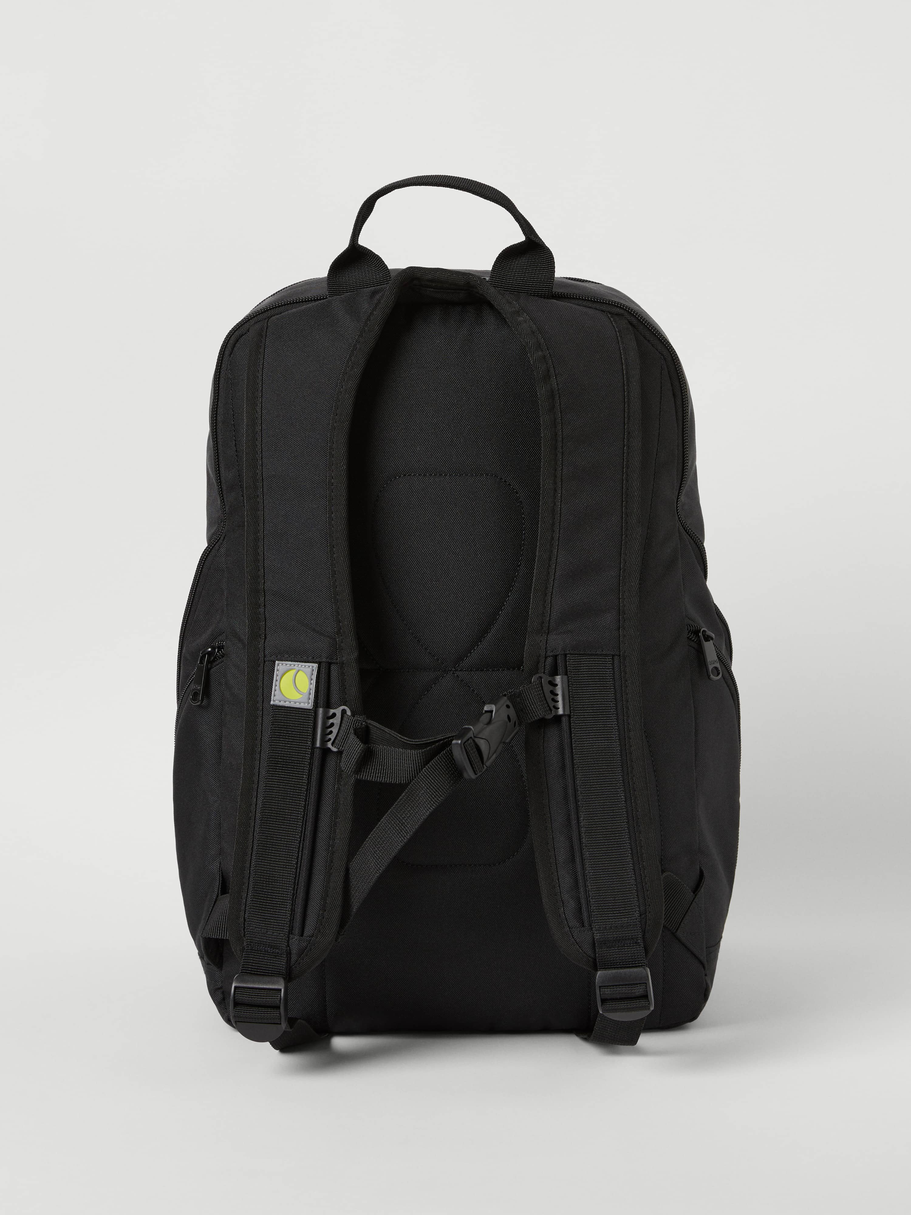 Core Curve Backpack 27L - Unisex - Black | Björn Borg
