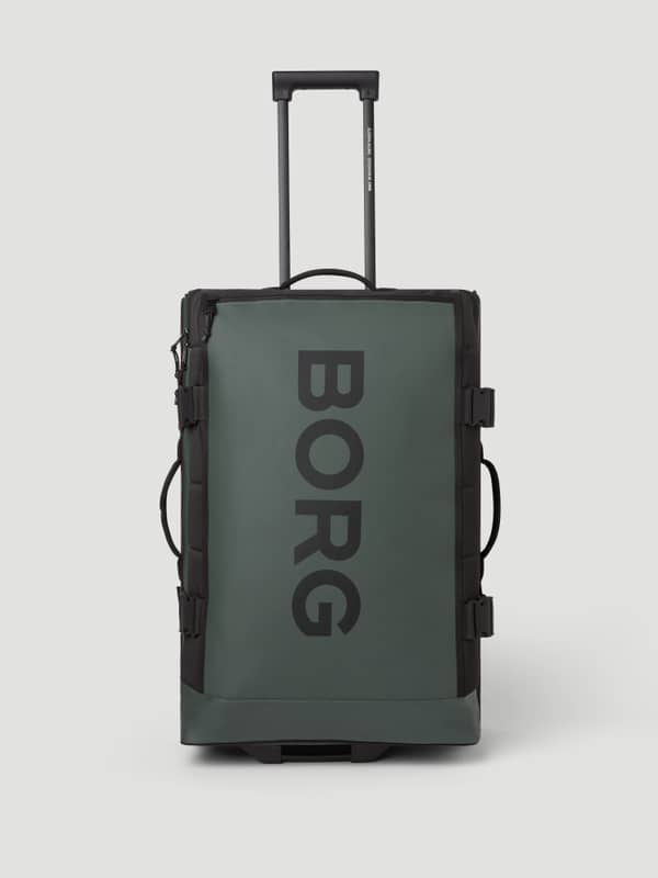 Borg Travel Trolley L - 80L i grön med svart logotyp, slitstarkt TPE-material och ett utfällbart handtag.