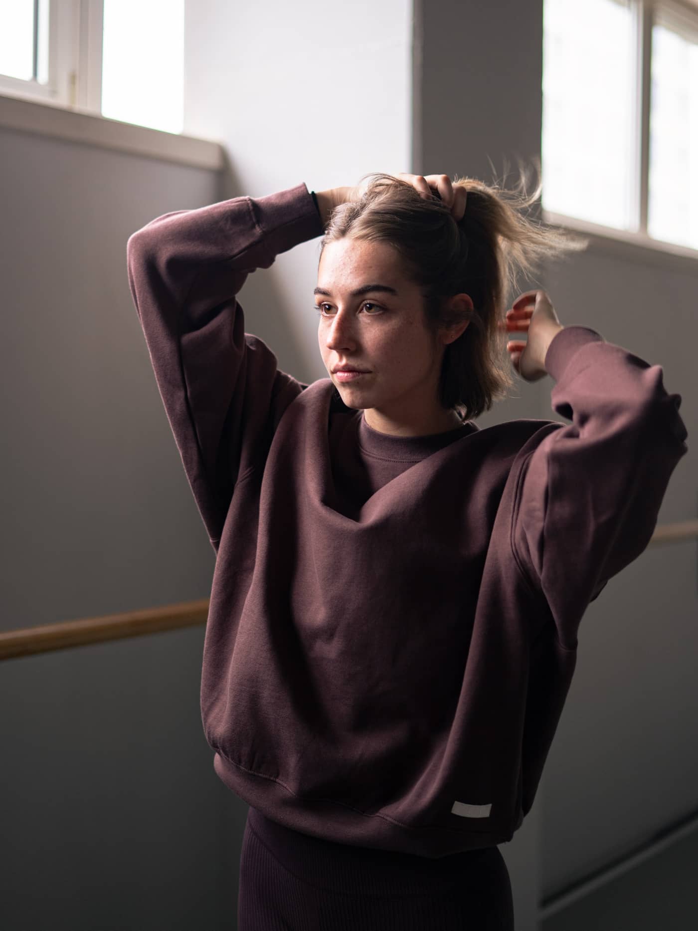 Front view of a model in the cotton Björn Borg Studio Oversized Crew in French Toast (Brown) with a stylish, relaxed fit. - Image 3