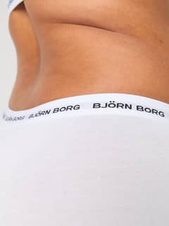 Core Logo Minishorts 2-pack i hvit med stilig passform og elastisk linning med logo, vist i et detaljert nærbilde. - Image 9