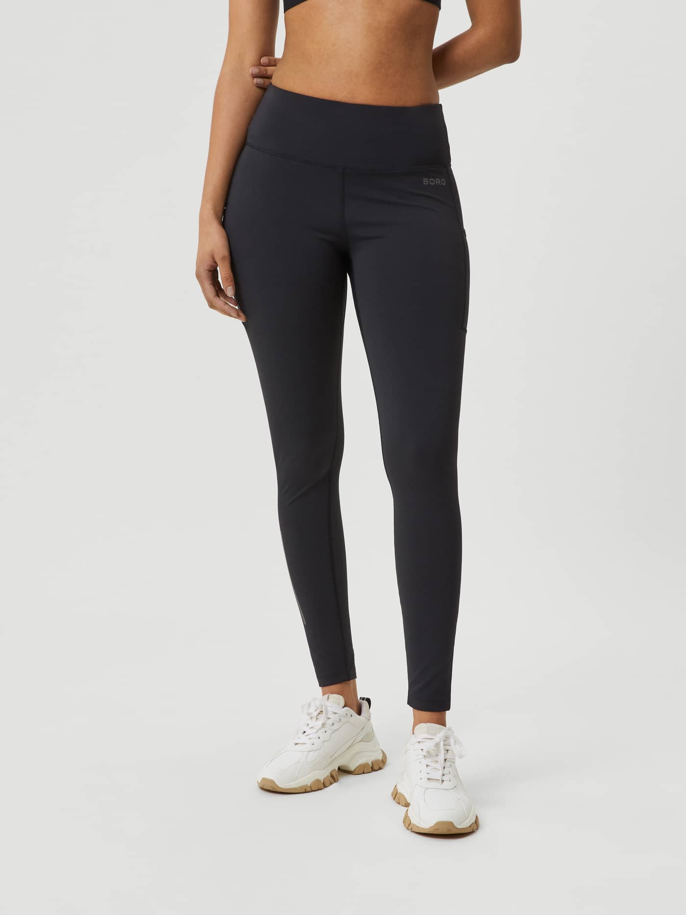 Borg Running Tights i Black Beauty (Sort) sett forfra med sort logo, slim-fit for stilig passform og løpeytelse. - Image 2