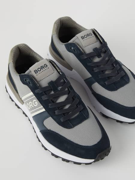 Men's Sneakers R2400 Suede en Bleu marine avec maille respirante, détails en daim et logo BORG blanc pour le running.