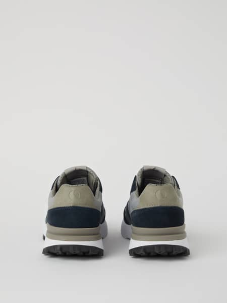 Men's Sneakers R2400 Suede i Navy sett bakfra, med semskede detaljer og atletisk colour blocking for løping. - Image 2