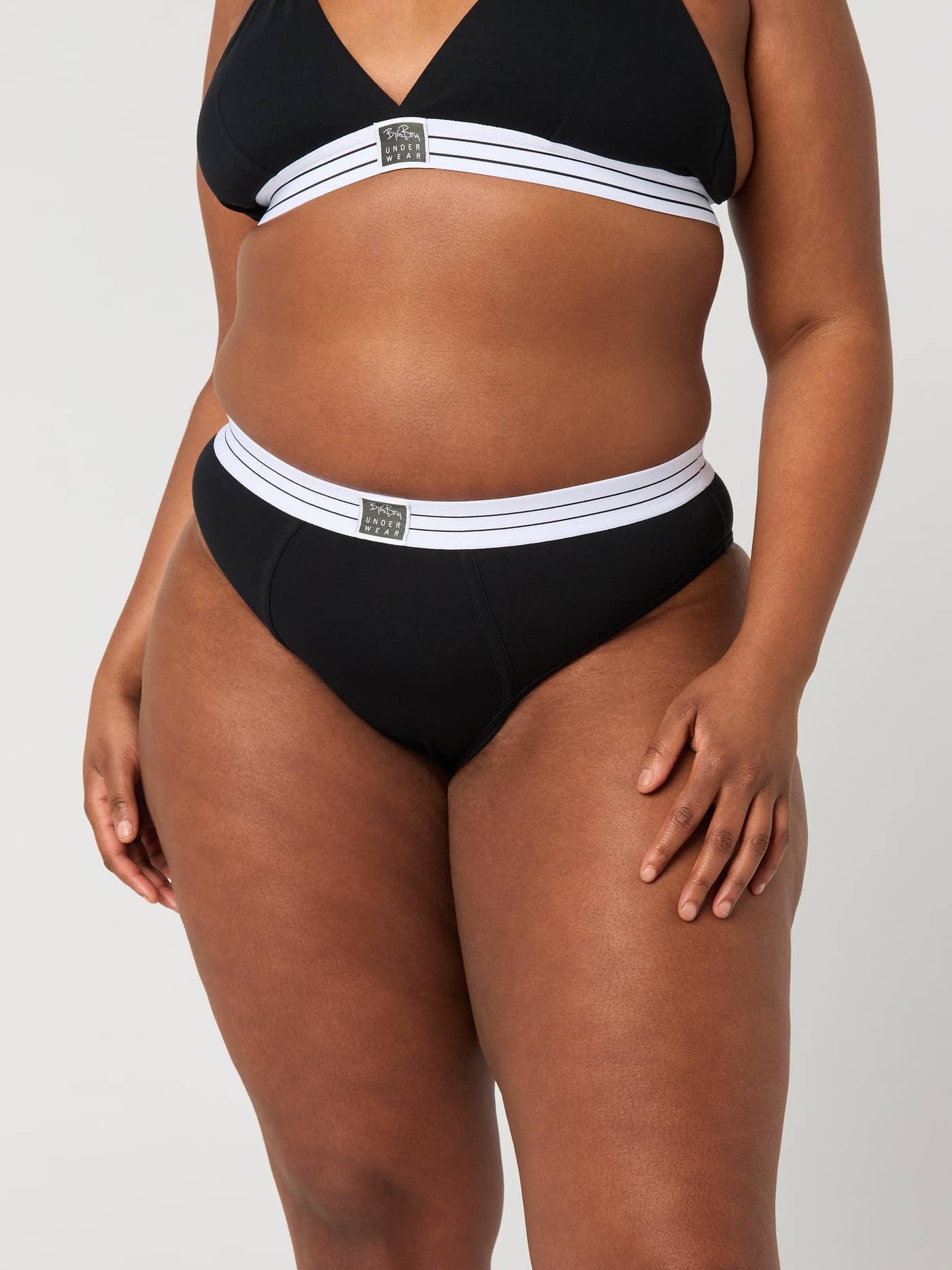 Core Original High Waist Brief 2-pack Noir en coton bio avec une coupe taille haute et logo sur l'élastique. - Image 6