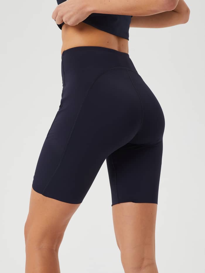 Side view of the Björn Borg Ace Biker Shorts in Night sky (Navy), offering a slim fit for tennis performance. - Image 3