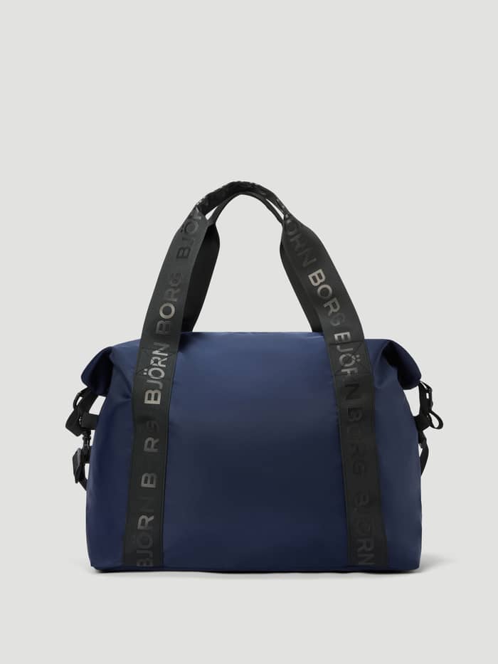Vue de face du Borg Classic Sports Bag 28L en Dress Blues (Marine) avec sangles à logo noir pour le training fonctionnel. - Image 2