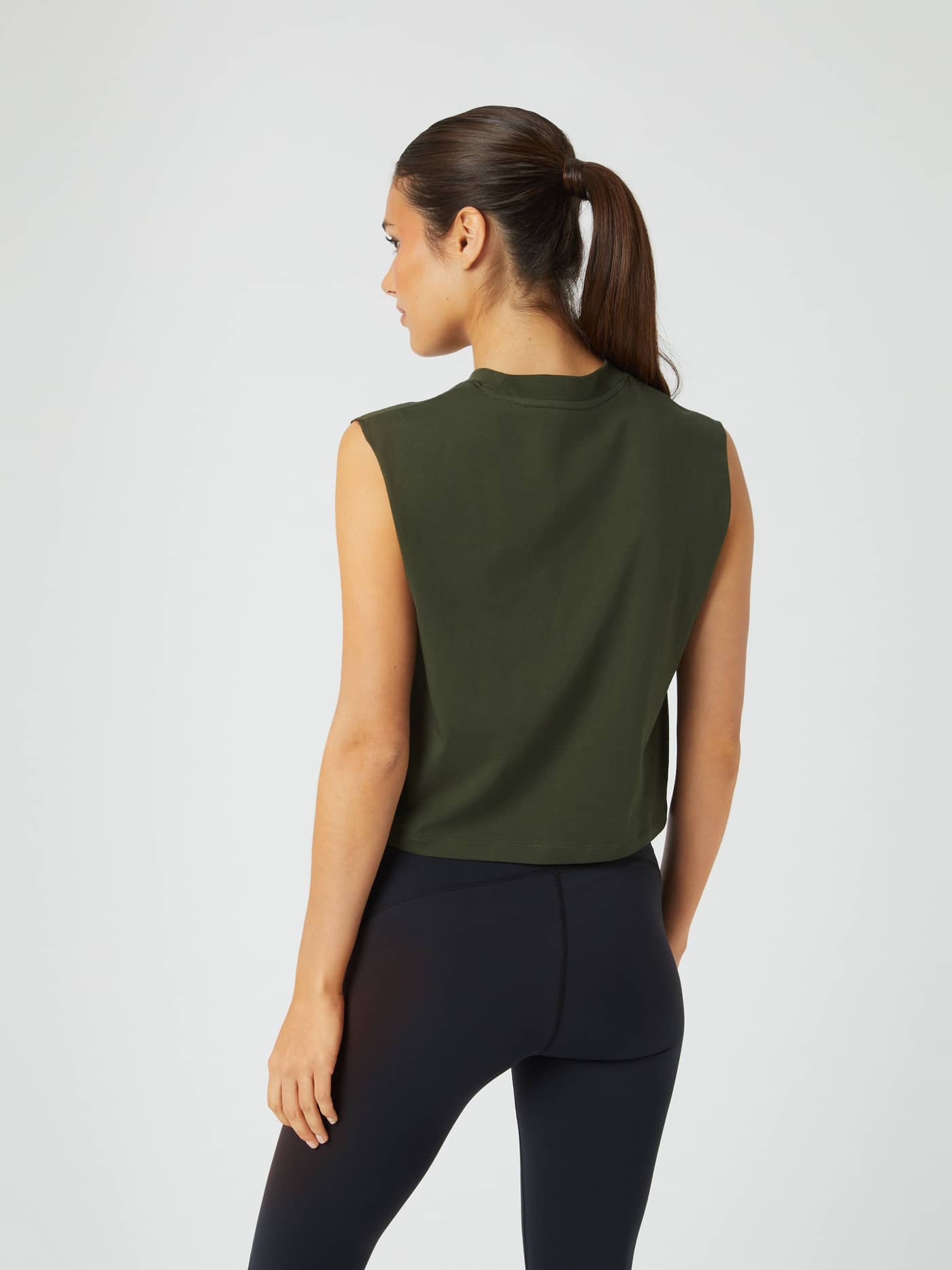 Borg Cropped Tank i Duffel Bag (Grön) för dam sedd från sidan bakifrån, med en lös passform för träning. - Image 2