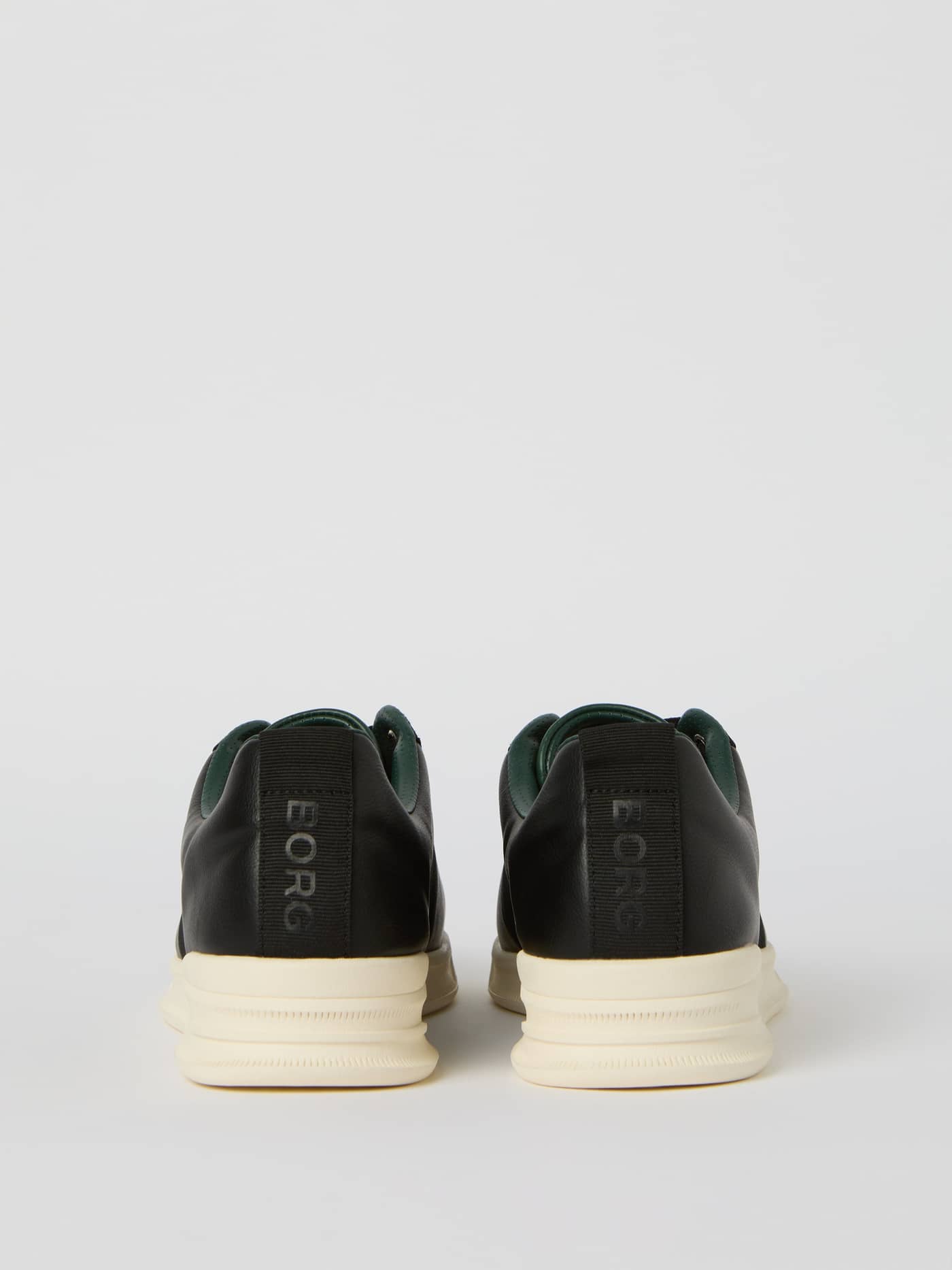 Rückansicht der Men's Set Sneakers in Schwarz aus Synthetikleder mit schwarzem Fersenlogo im klassischen Tennis-Stil. - Image 2