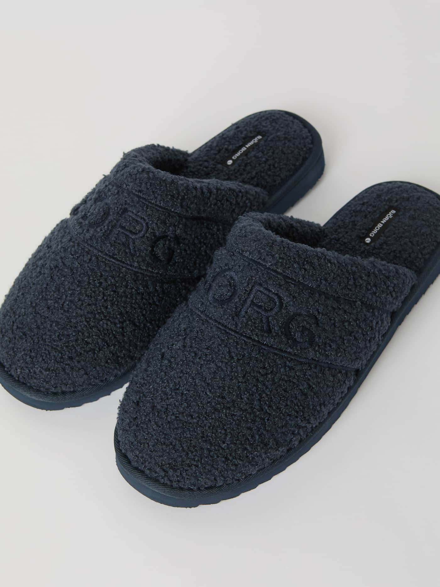 Men's Slippers Homy i Navy i blødt, uldent polyestermateriale med et ton-i-ton broderet BORG-logo. - Image 3