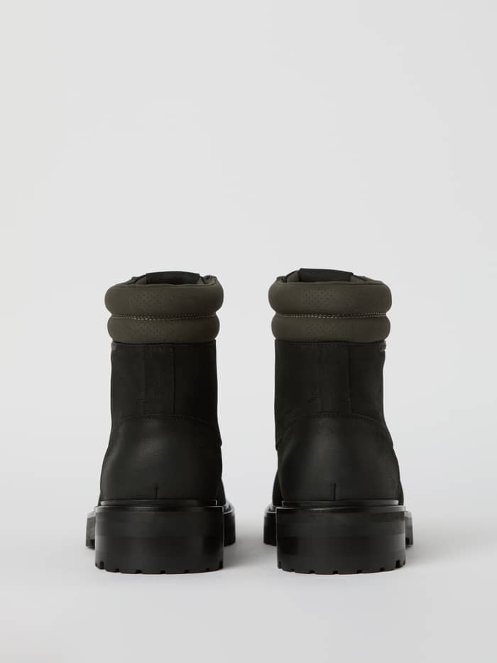Back view of the black Björn Borg Men's Boots H400 Hiker High, featuring durable oil nubuck leather and a padded collar. - Image 2