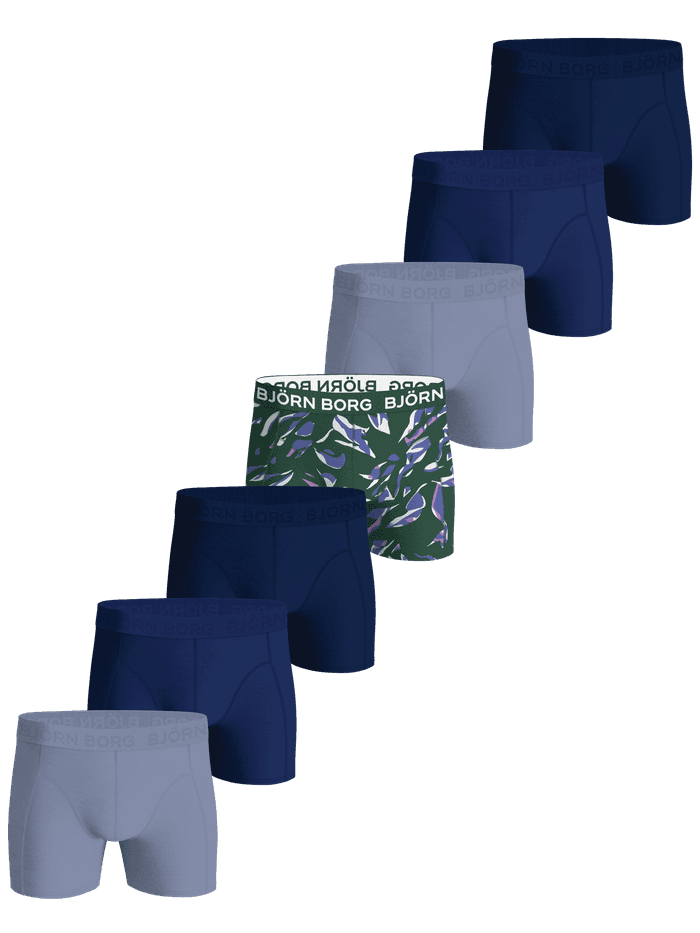 Cotton Stretch Boxer 7-pack i bomullsstretch med blå, marinblå och grönmönstrade kalsonger med vita och tonala logotyper.