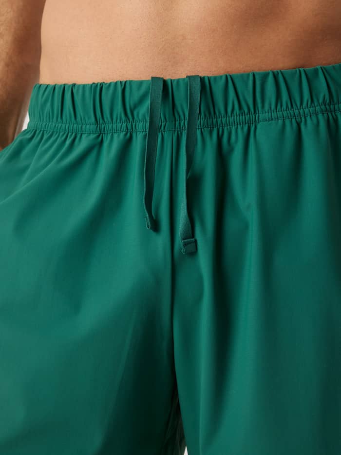 Ace Sports Shorts 8 Inch i Posy Green (Grøn) med nærbillede af den justerbare snøre til tennis. - Image 4
