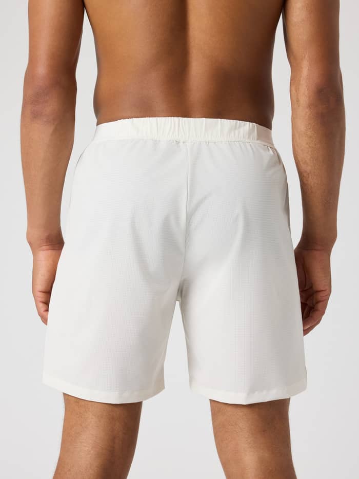 Borg Zip Shorts 7 Inch i Tofu (Hvid) set bagfra med en funktionel stil ideel til træning. - Image 2