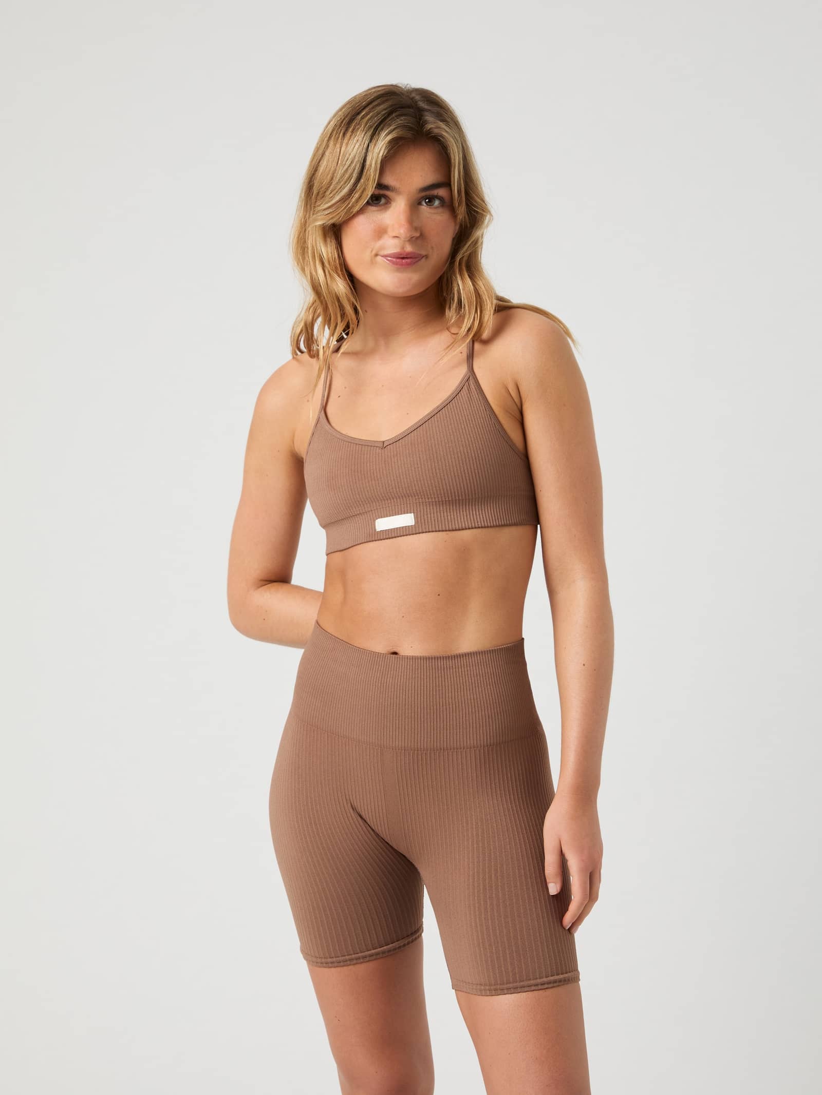 Björn Borg - Studio Seamless Ribbed Shorts Acorn Dam - Image 1