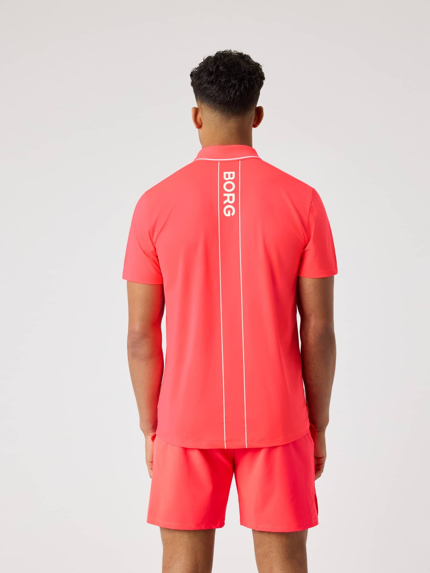 Ace Polo Shirt i Diva Pink (Lyserød) set bagfra med en funktionel Borg-logostribe til performance på tennisbanen. - Image 2