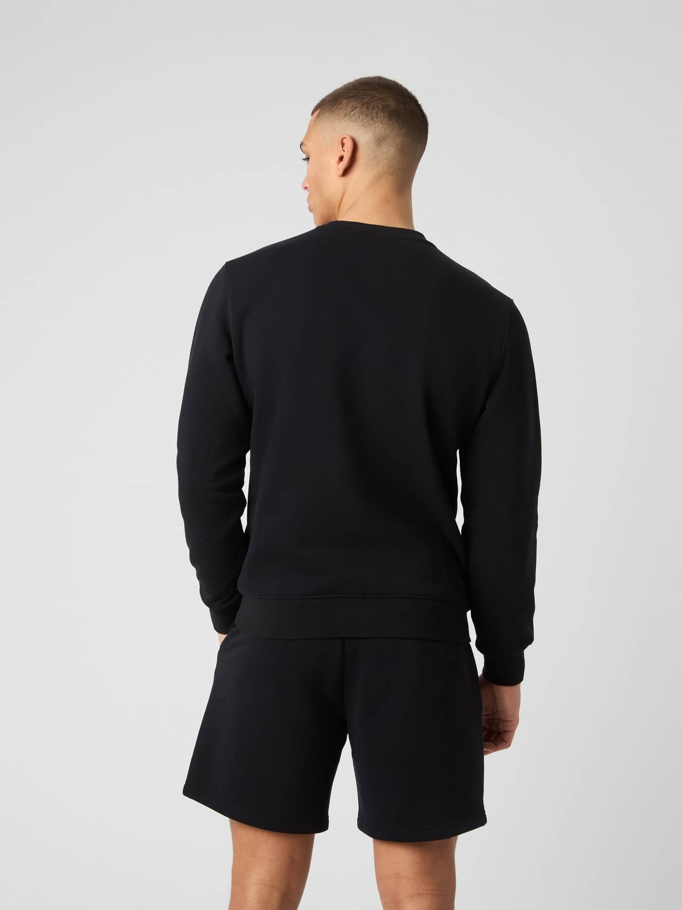 Achteraanzicht van de Björn Borg Centre Sweatshirt in Black Beauty (Zwart) voor heren, een stijlvolle en functionele basic. - Image 2
