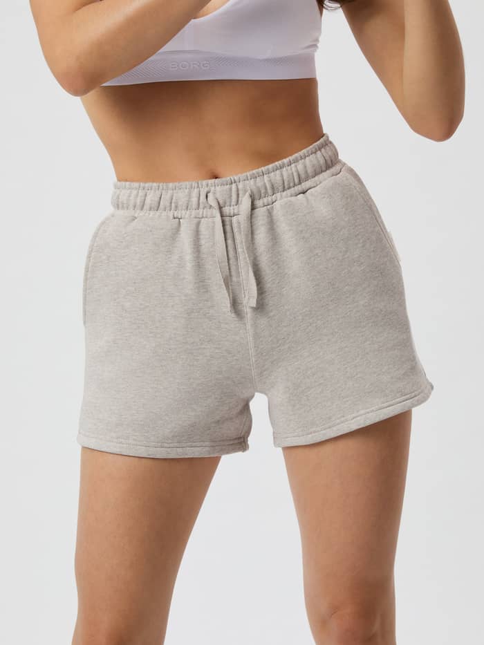 Vorderansicht der Centre Sweatshorts für Damen in Light Brown Melange (Beige) mit bequemer regulärer Passform. - Image 2