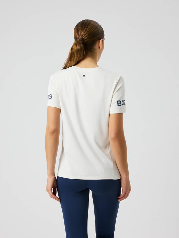 Achteraanzicht van het Borg T-Shirt in Tofu (beige) met korte mouwen en logo-prints.