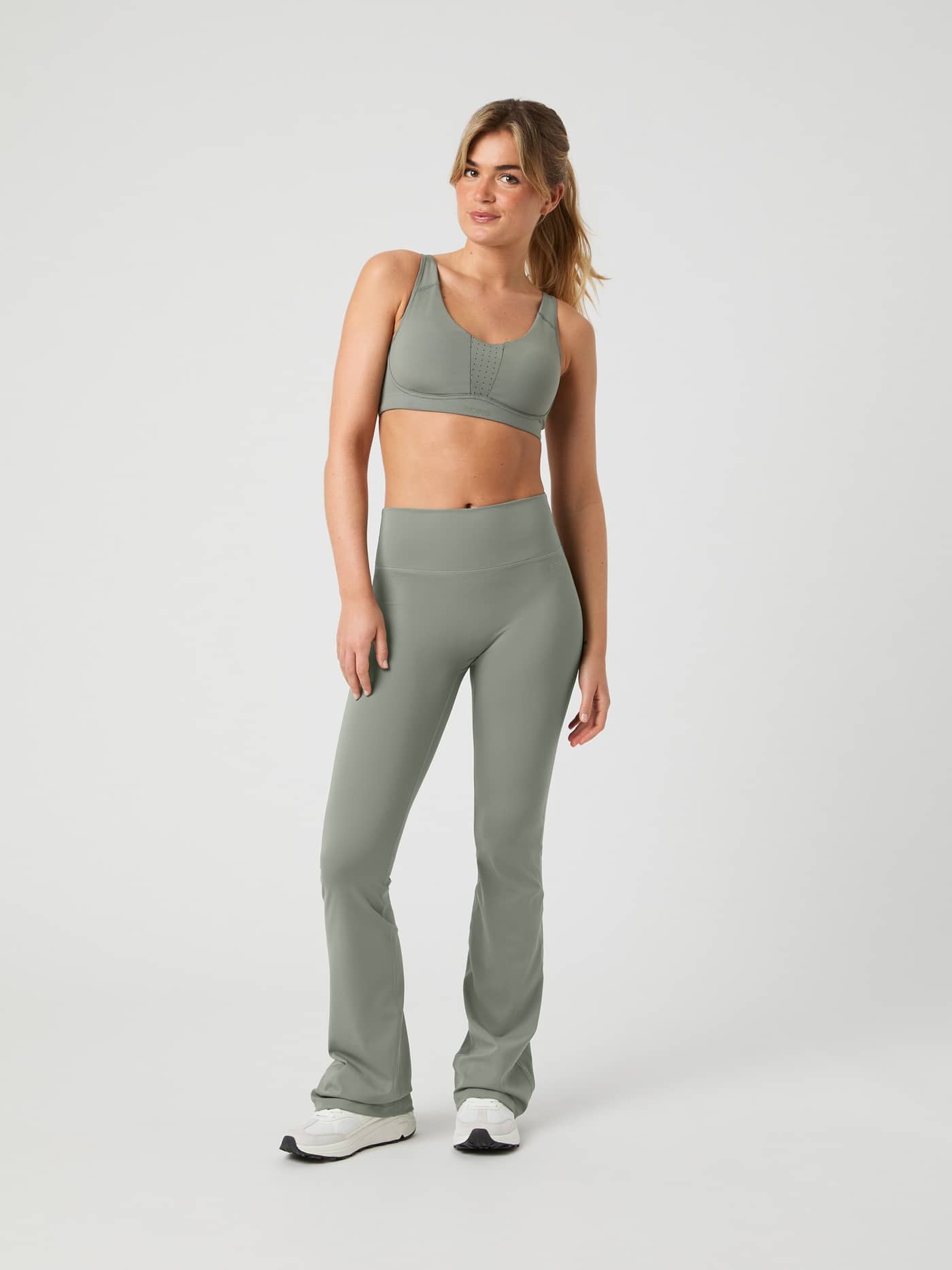 Björn Borg - Borg Flare Tights Tall Agave Green - Image 1