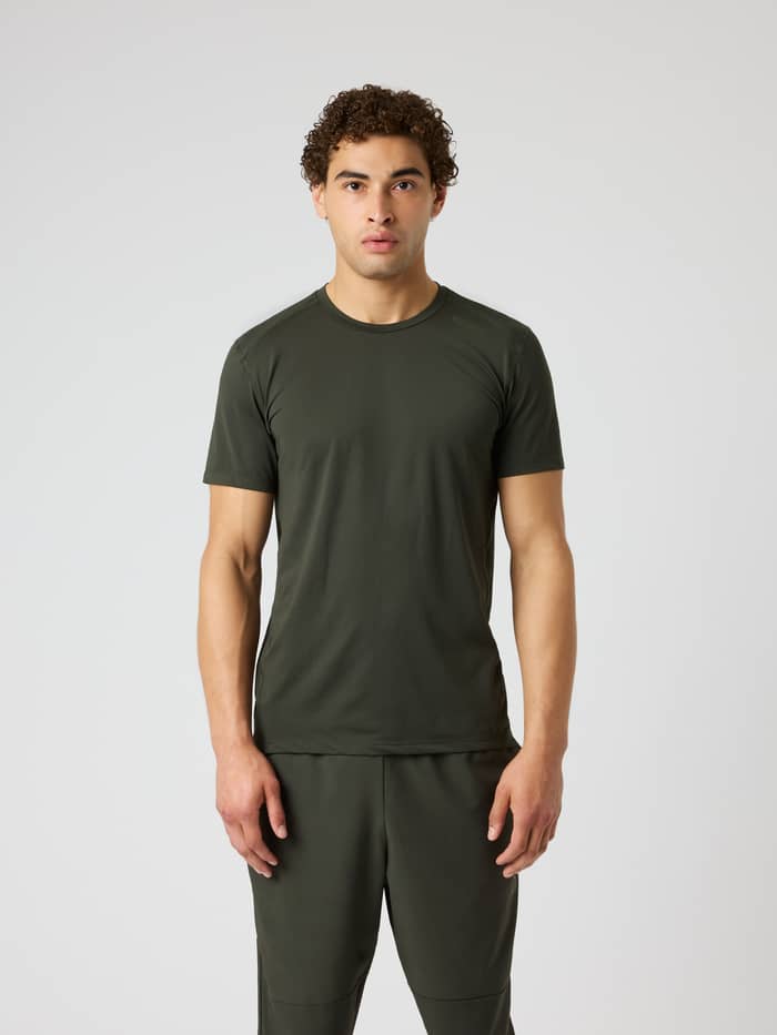 Borg Athletic T-Shirt i Rosin (Grøn) set forfra med tonalt logo i et åndbart design til træning.