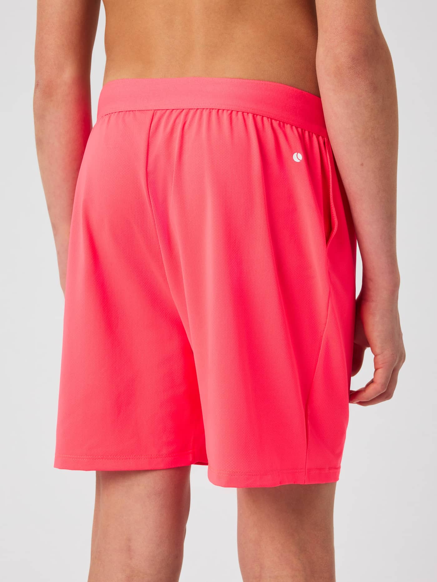 Vue de dos du Borg Soft Shorts pour enfants en Diva Pink (Rose), en polyester recyclé pour l'entraînement. - Image 3