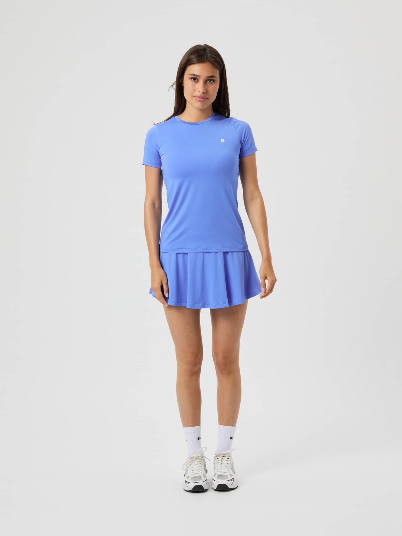 Full-body front view of a model wearing the Björn Borg Ace Slim T-Shirt in Ultramarine. - Image 4