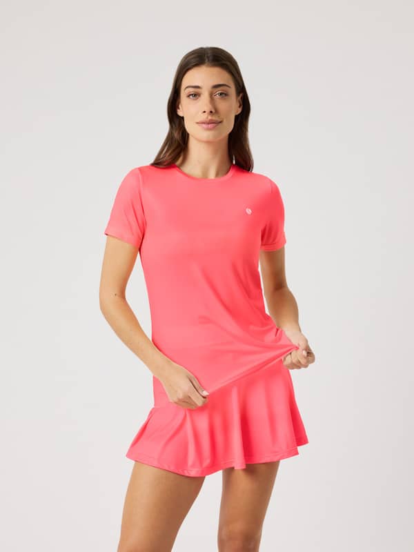 Vorderansicht des Ace Slim T-Shirt in Diva Pink (Rosa), ein schmal geschnittenes Performance-Oberteil für Tennis.