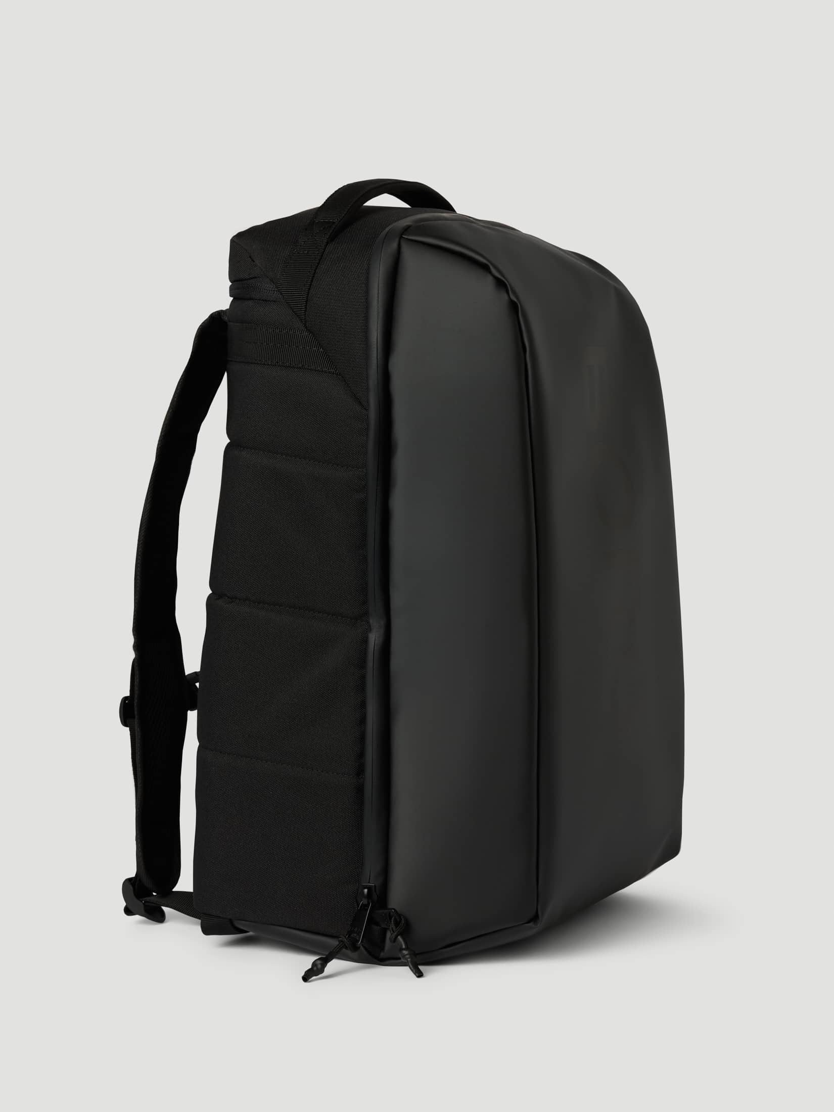 Travel City Backpack 30L - Unisex - Black Beauty | Björn Borg