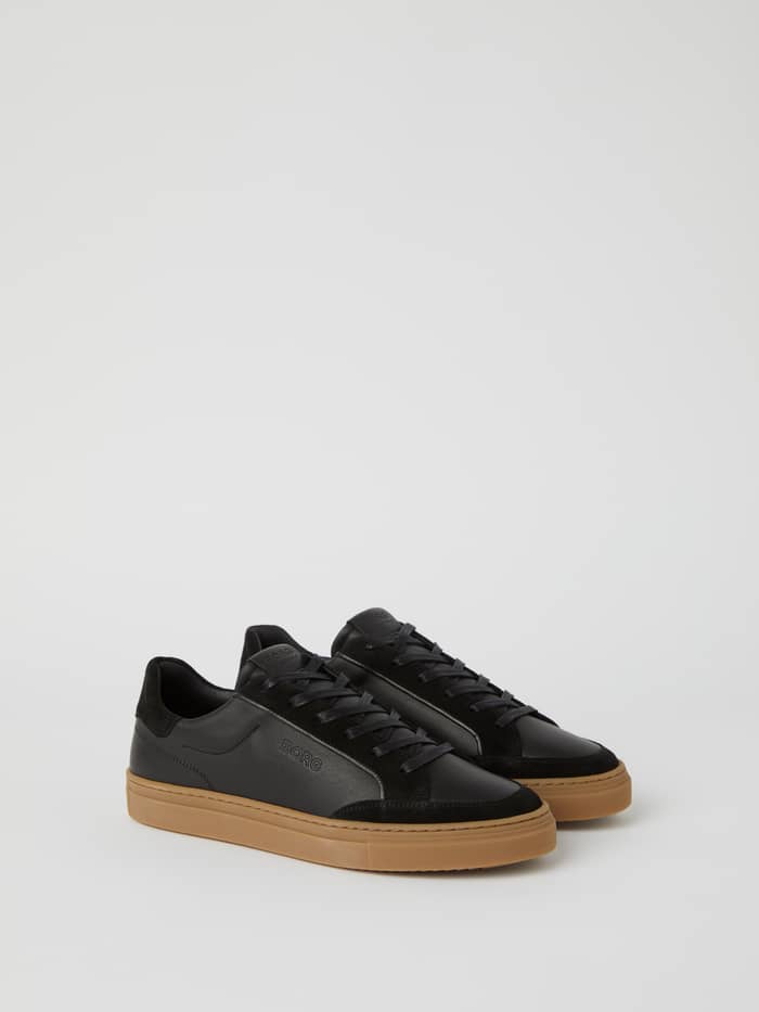 Men’s Leather sneakers Sl110 en negro de piel lisa y ante con logo tonal y suela de goma de gran agarre para estilo tenis.