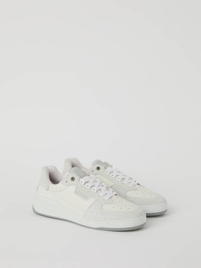 White Men’s Baseline Sneakers in cow leather and nylon with a grey BORG logo and perforated toe cap for tennis style.