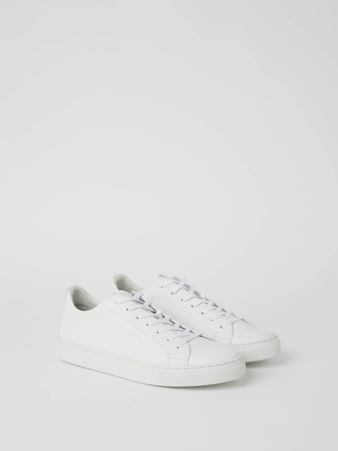 White Björn Borg Women's Classic Leather Sneakers featuring a stylish tennis-inspired fit in premium cow leather. - Image 1