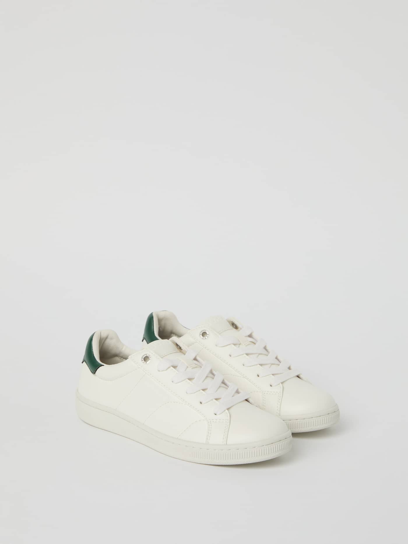White Men’s Deuce Sneakers (T305) with a tennis-inspired design in synthetic leather for style and performance. - Image 1