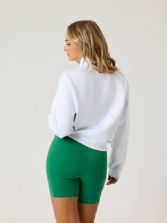 Vue arrière de l'Alice Stenlöf Halfzip Sweatshirt en Brilliant White (Blanc) en molleton doux pour une coupe décontractée. - Image 4