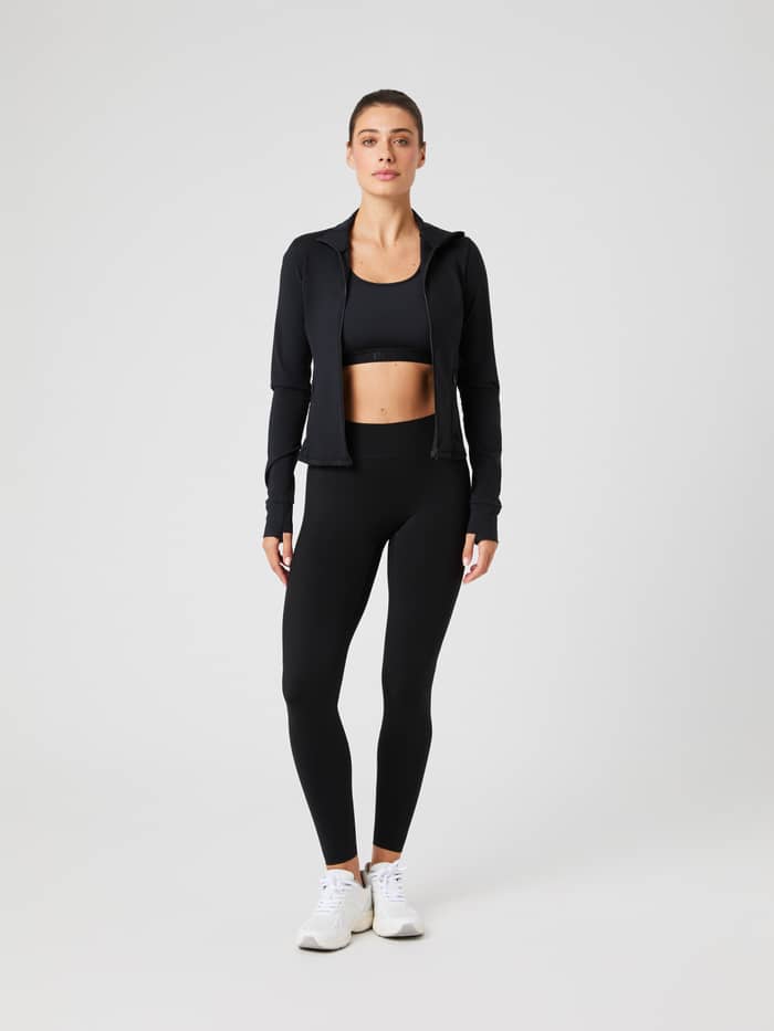 Borg Soft Zip Midlayer in Black Beauty (Zwart) met een stijlvolle pasvorm voor training, getoond in volledig vooraanzicht. - Image 4