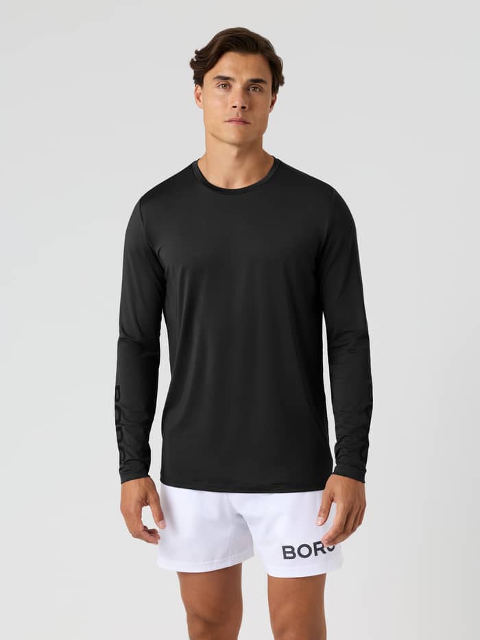 Front view of the Borg Long Sleeve T-Shirt i Black Beauty (sort) designet til træningssessioner.