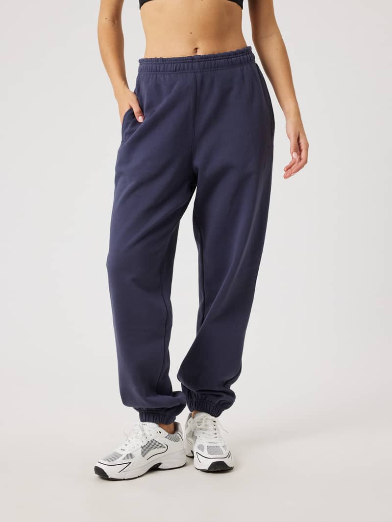 Studio Oversized Sweatpants