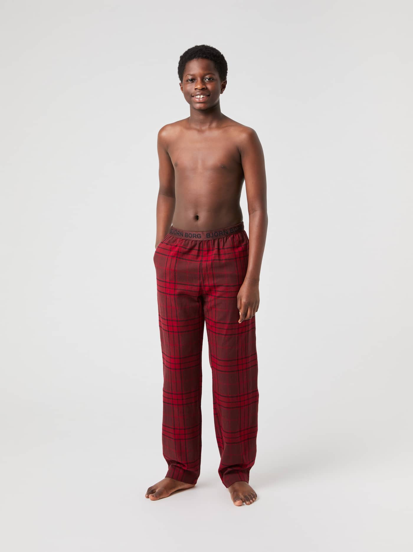 Björn Borg Core Flannel Pyjama Pants til kids i ternet Tartan Hs 3 (Rød) vist forfra i fuld figur. - Image 3