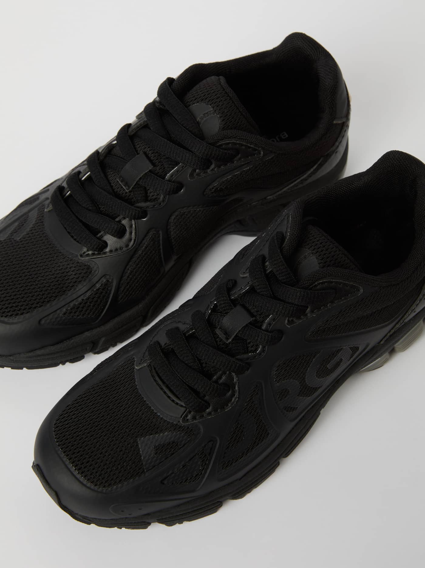 Women's Prime Tech Sneakers en negro con malla, piel sintética y logo tonal negro para correr con estilo. - Image 2