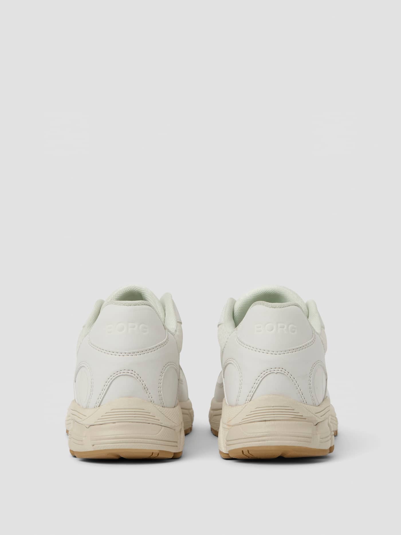 Hvite Women's Nova Sneakers i TPU og polyester sett bakfra med hvit BORG-logo og stilig passform for løping. - Image 3