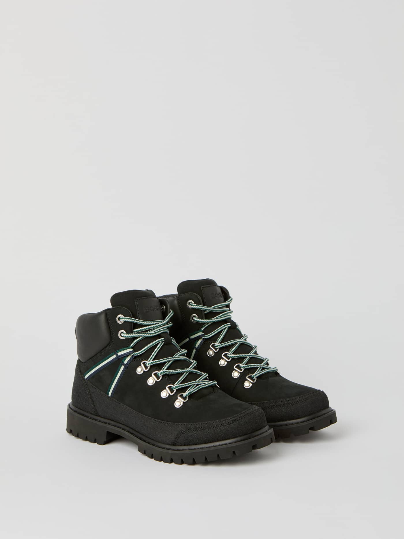 Women's Venture Boots de piel de vacuno en negro con cordones a rayas y suela robusta para un estilo de ocio ideal. - Image 2