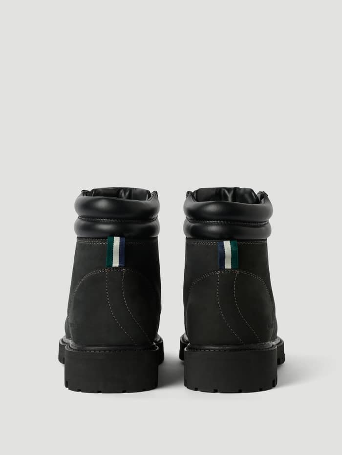 Zwarte Women's Ridge Boots van rundleer met een comfortabele pasvorm voor vrije tijd, achteraanzicht. - Image 2