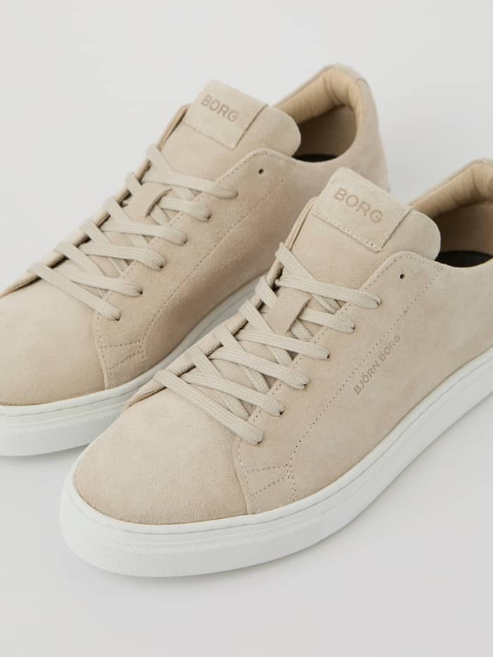 Beige Men's Classic Suede Sneakers van suède met beige logo's en een op tennis geïnspireerde vrijetijdsstijl. - Image 2