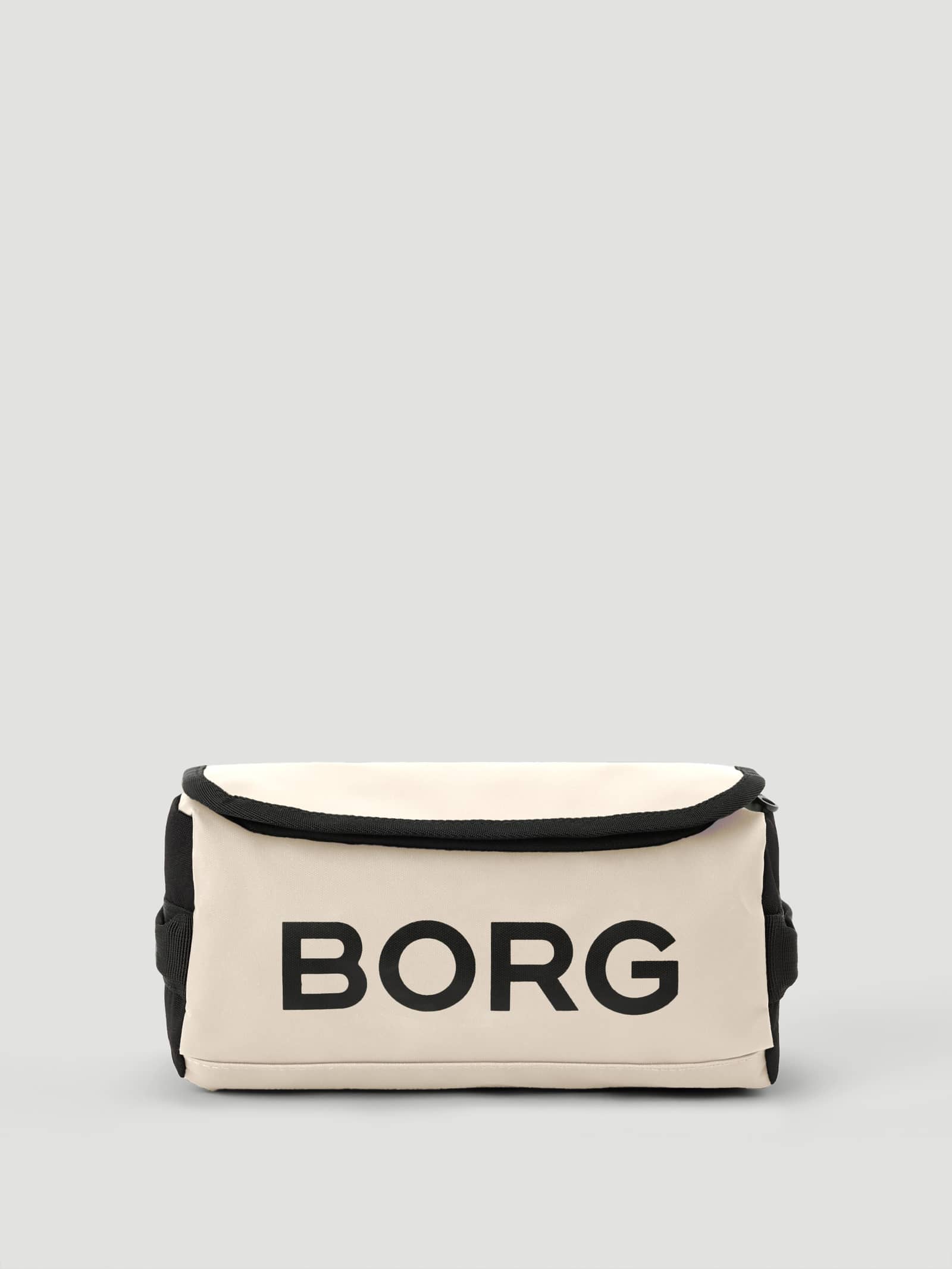 Travel Wash Bag i Bone White (Vit) sedd framifrån med en stor svart BORG-logotyp och kontrasterande svarta detaljer. - Image 1