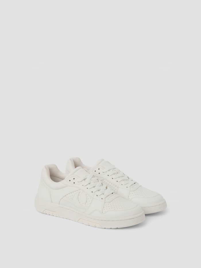 Men's Ollie Waterbased Sneakers in white, featuring a tonal logo, functional waterbased PU, cow suede and tennis style.